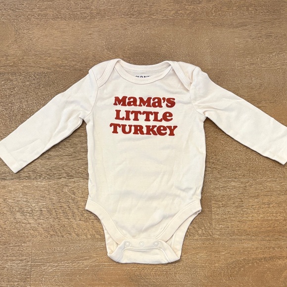 3-6M Little Pumpkin and Mama's Little Turkey Onesies - Picture 3 of 4